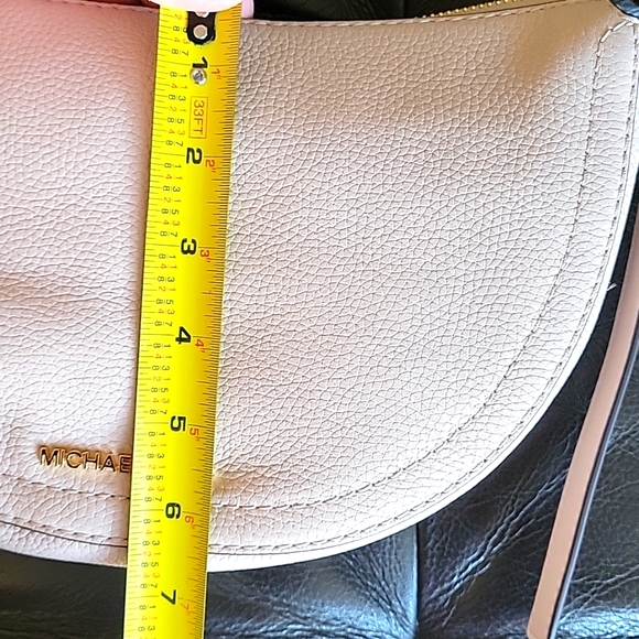 Michael Kors Camden purse - Picture 11 of 11